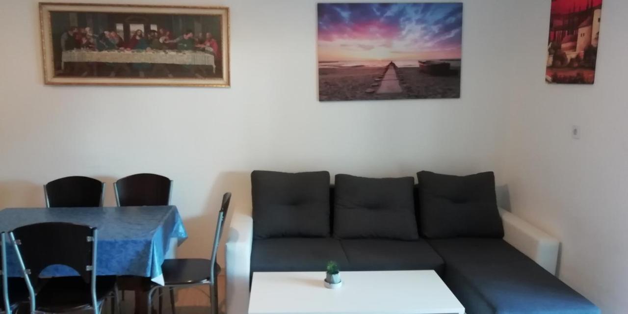 Apartmani Kod Rade Пакоштане Екстер'єр фото