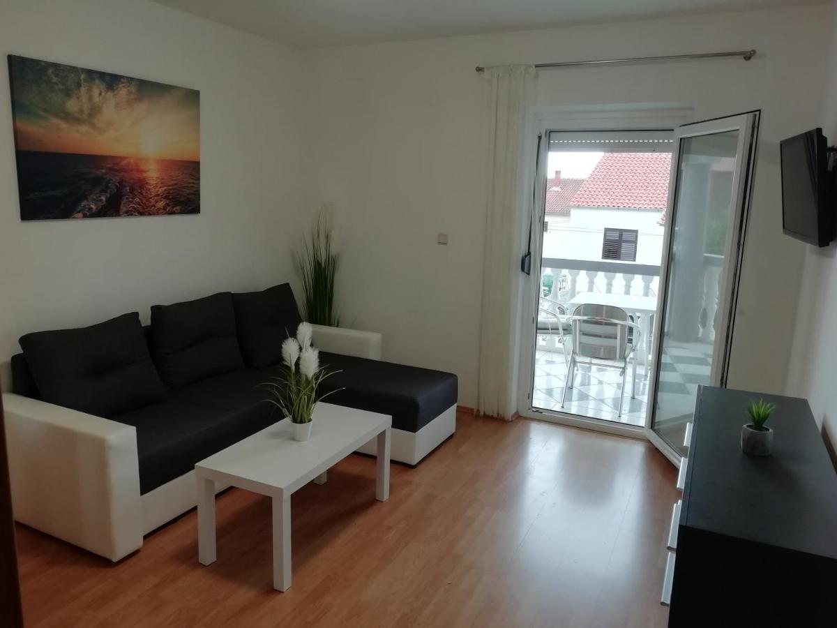 Apartmani Kod Rade Пакоштане Екстер'єр фото