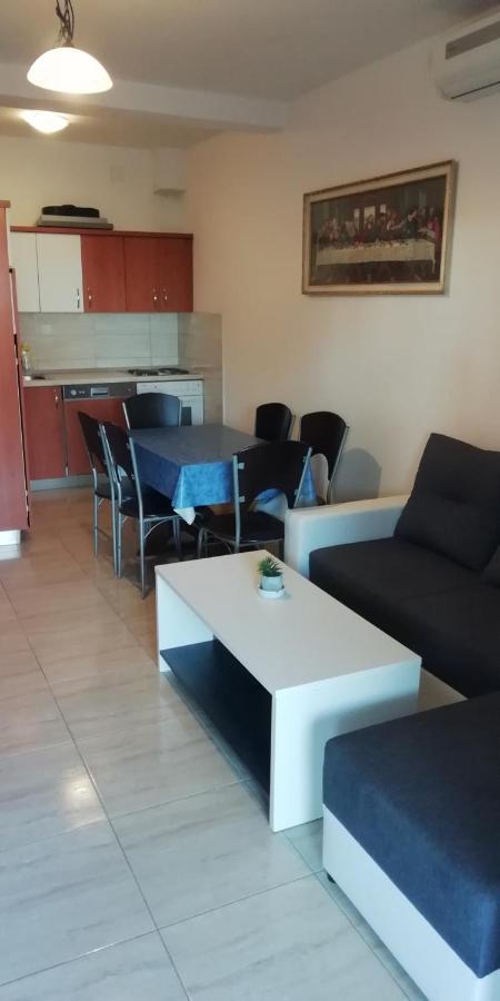 Apartmani Kod Rade Пакоштане Екстер'єр фото