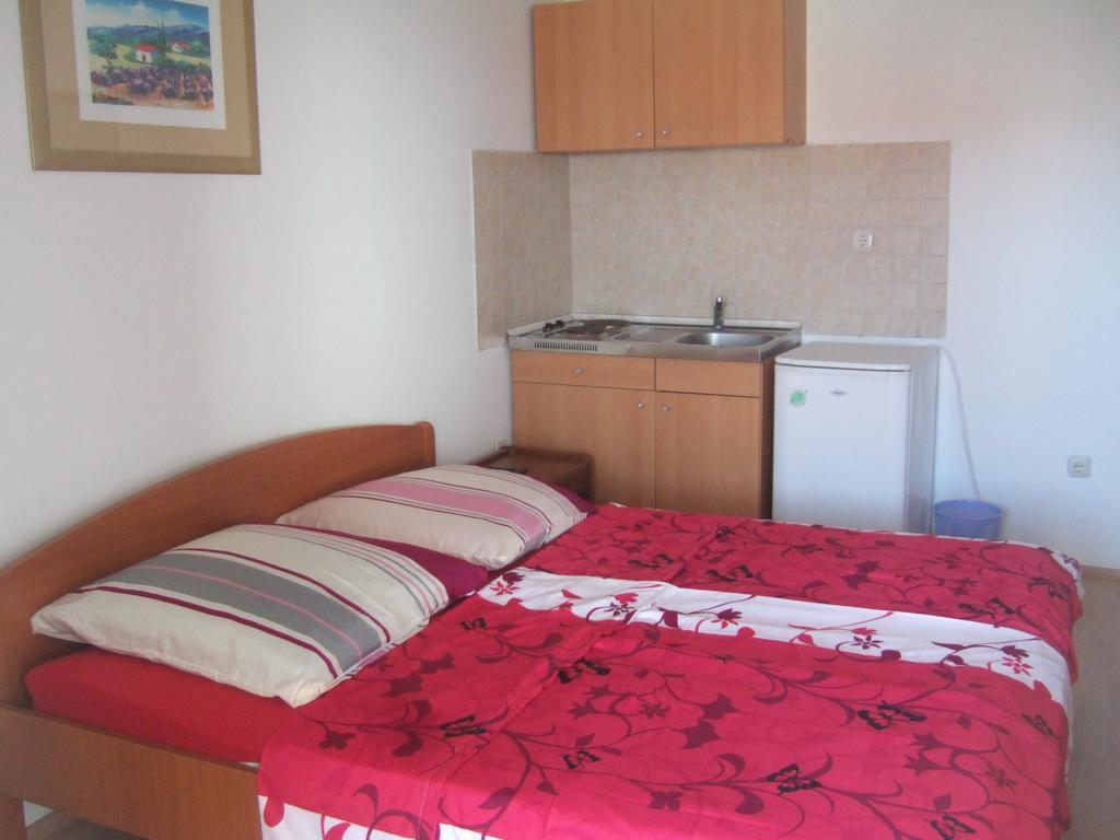 Apartmani Kod Rade Пакоштане Екстер'єр фото